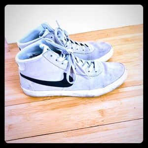 Nike ankle shoes, super comfy and versatile